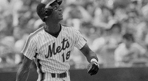 Darryl Strawberry playing baseball with Mets